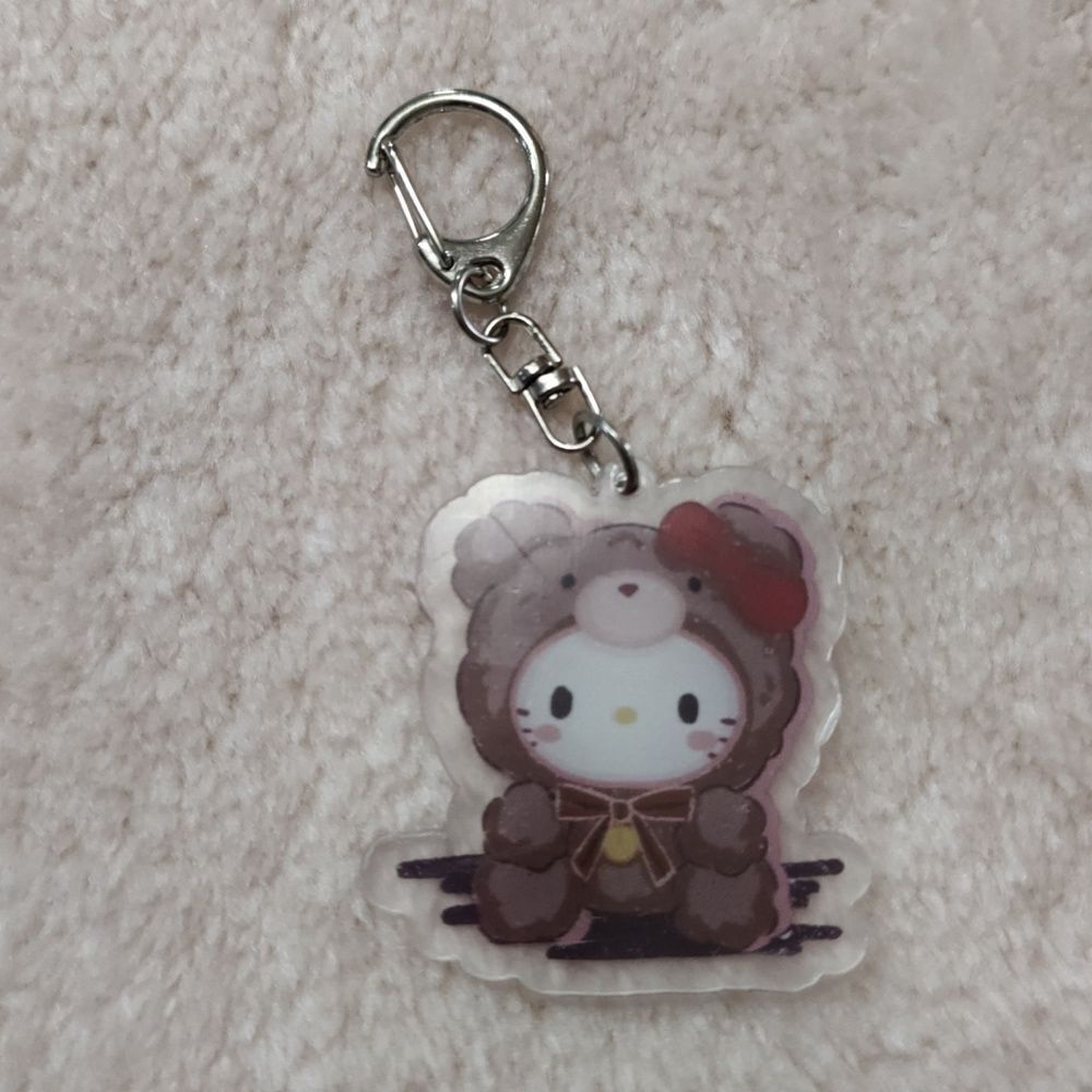 Hello Kitty Keychain Bundle! - Picture 2 of 3